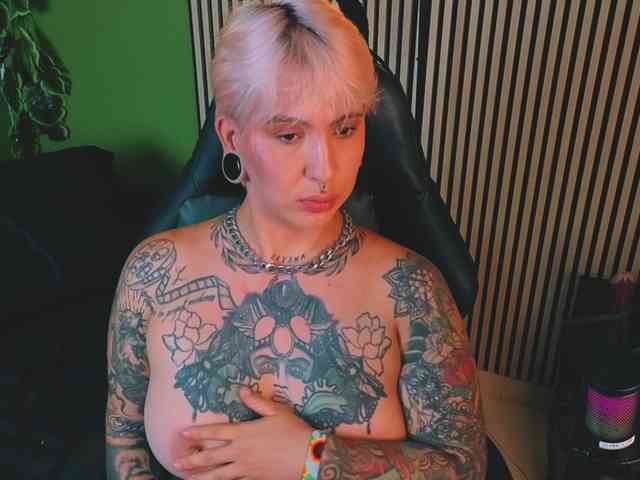 Amy-ink6969 webcam