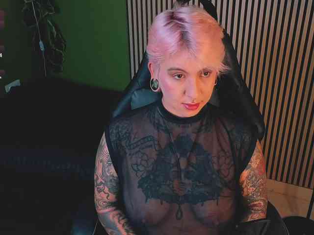 Amy-ink6969 webcam