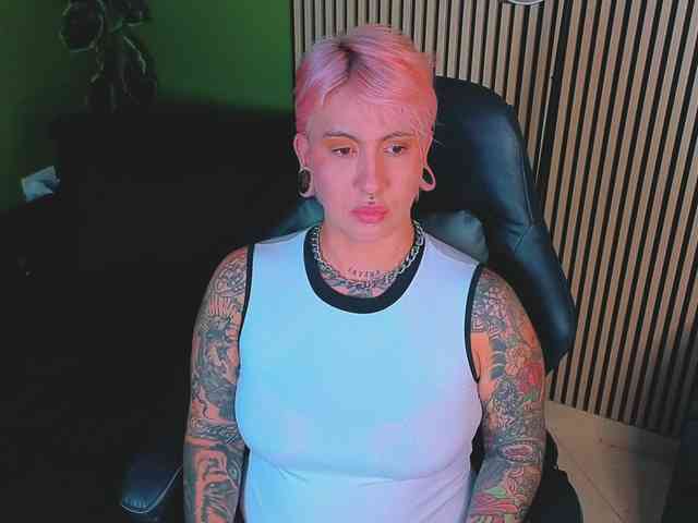 Amy-ink6969 webcam