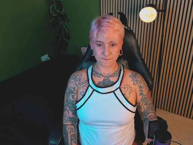Amy-ink6969 webcam