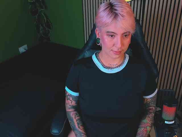 Amy-ink6969 webcam