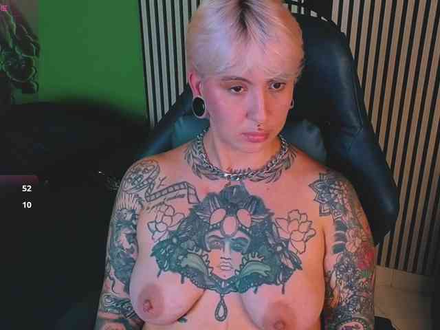 Amy-ink6969 webcam