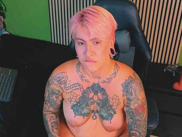 Amy-ink6969 Live Webcam on BongaCams