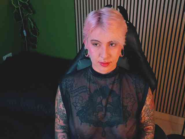 Amy-ink6969 webcam