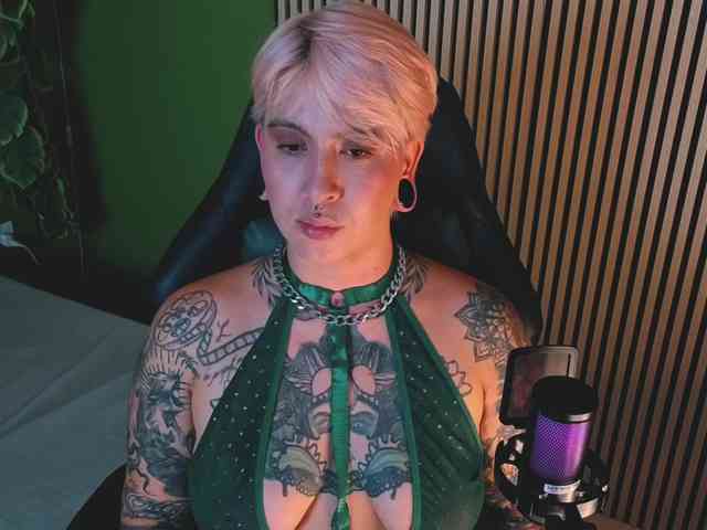 Amy-ink6969 webcam