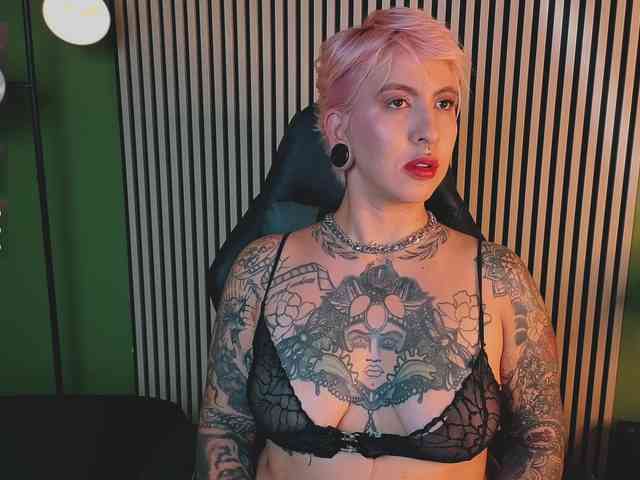 Amy-ink6969 webcam