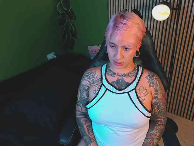 Amy-ink6969 webcam