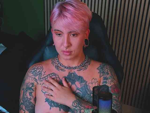 Amy-ink6969 webcam