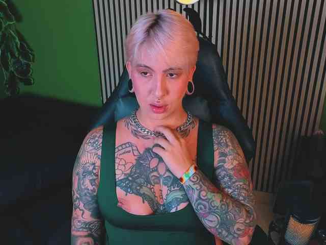 Amy-ink6969 webcam