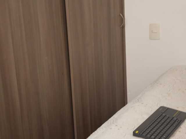 Sex chat with Julesxlove — Watch free online 18+