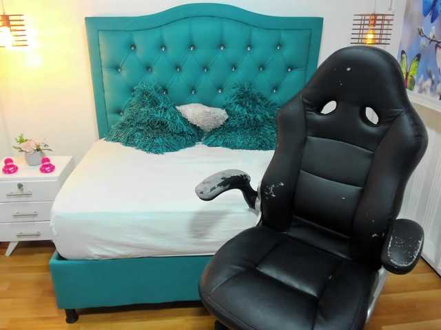 Daniela-skay's BongaCams show and profile