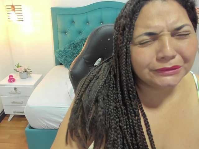 Daniela-skay's BongaCams show and profile