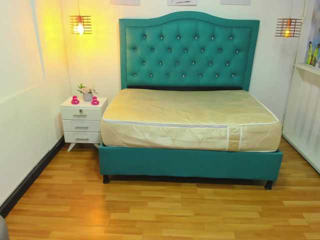 Daniela-skay's BongaCams show and profile