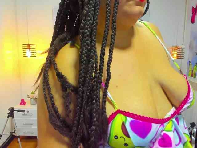 Daniela-skay Daniela-skay