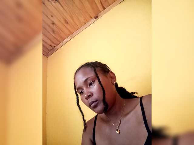 Soussa's BongaCams show and profile