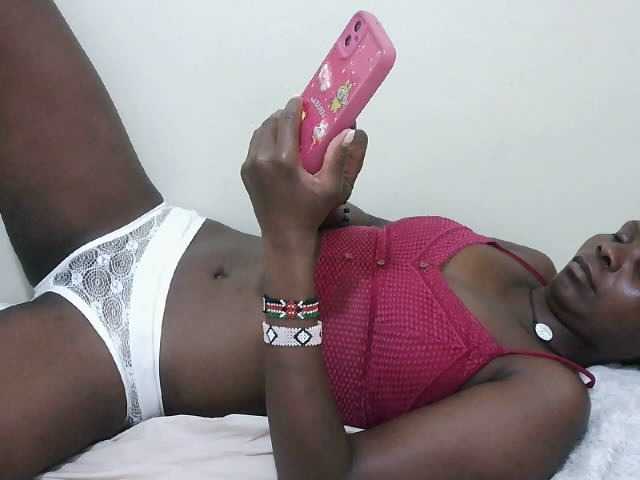 Smallboobie streaming now