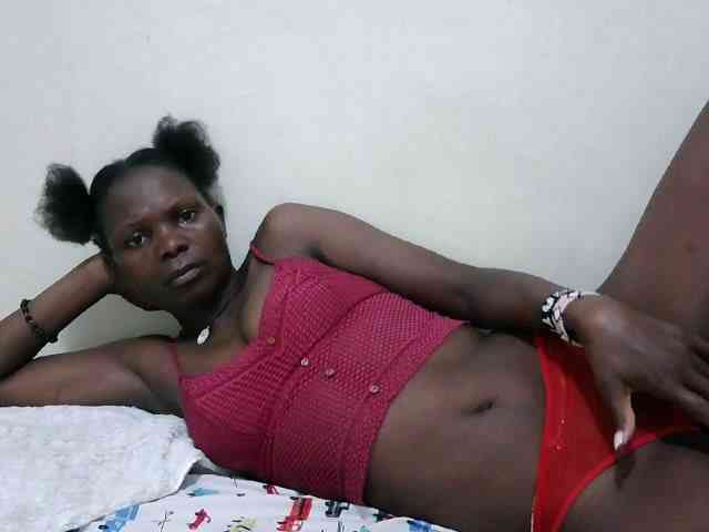 Smallboobie Live Webcam on BongaCams