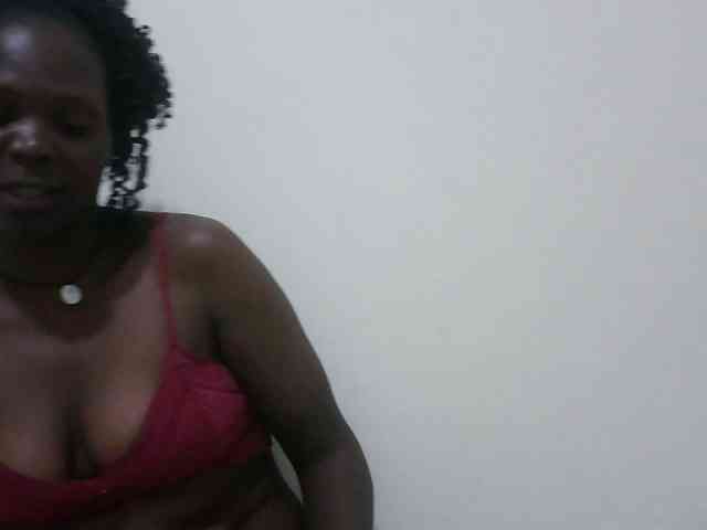 Smallboobie Live Webcam on BongaCams