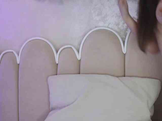 NaughtyAlicee webcam