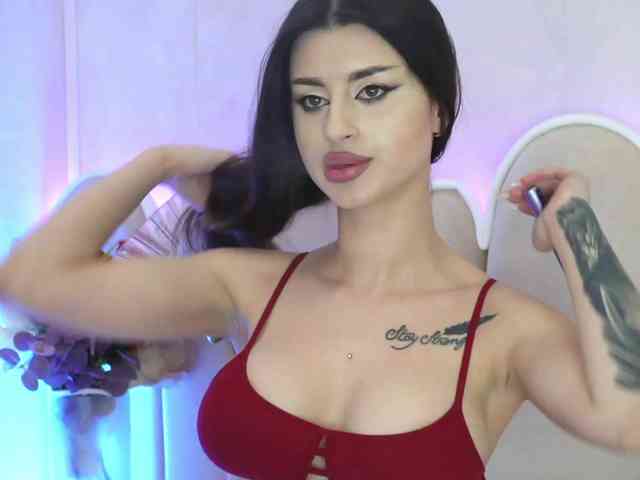NaughtyAlicee webcam