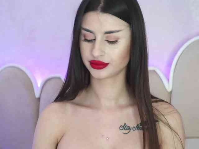 NaughtyAlicee webcam