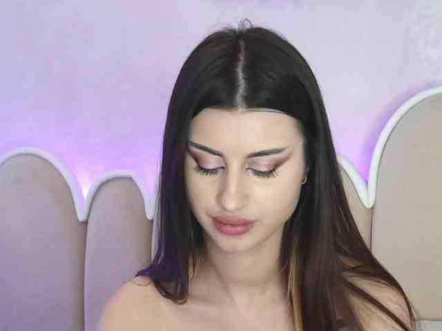 NaughtyAlicee webcam