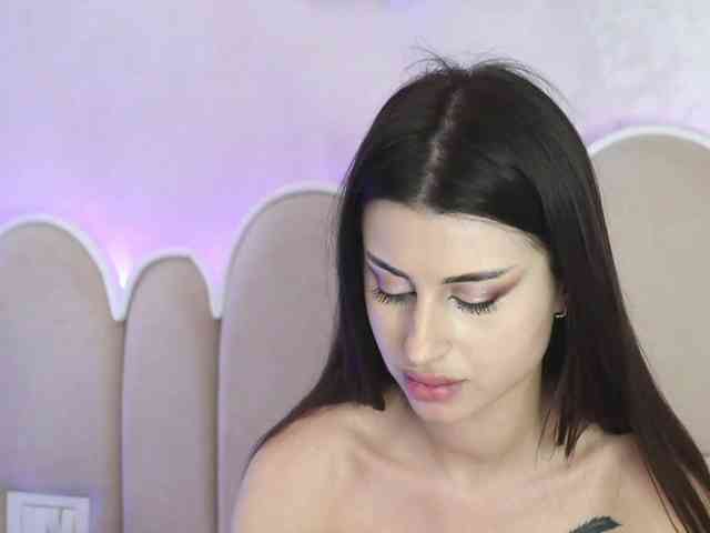 NaughtyAlicee webcam