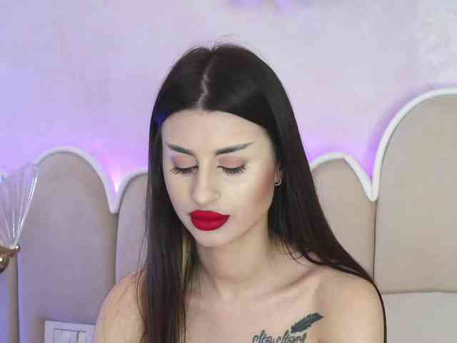 NaughtyAlicee webcam