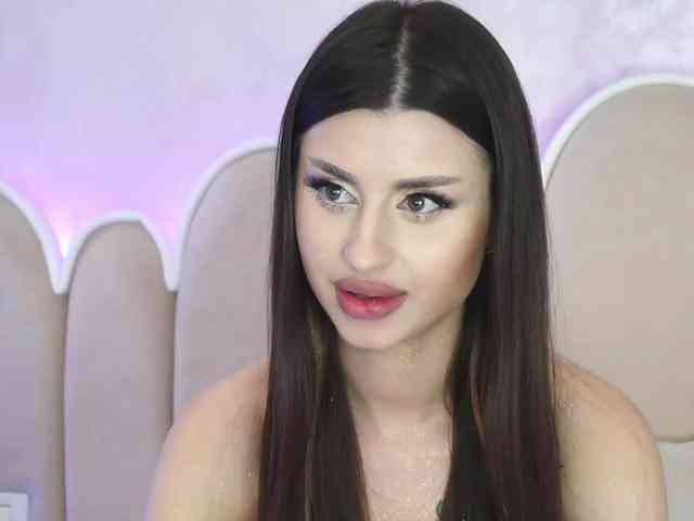 NaughtyAlicee webcam