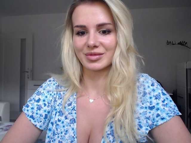 CorneliaSweet webcam