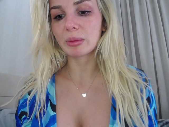 CorneliaSweet's BongaCams show and profile