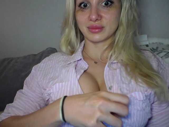 CorneliaSweet's BongaCams show and profile