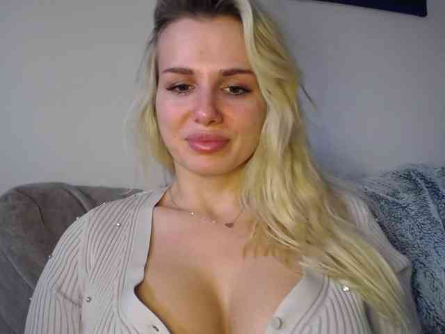 CorneliaSweet webcam