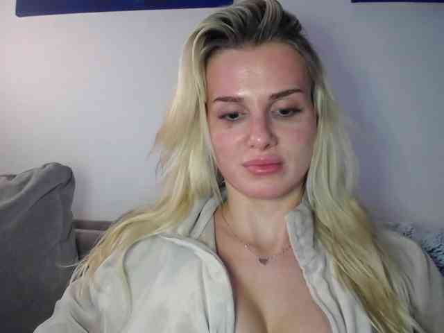 CorneliaSweet webcam