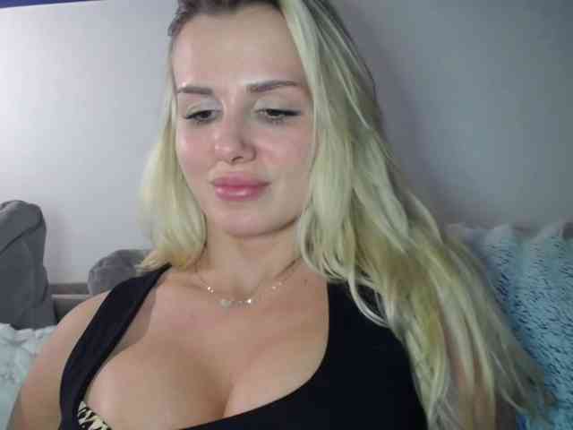 CorneliaSweet webcam