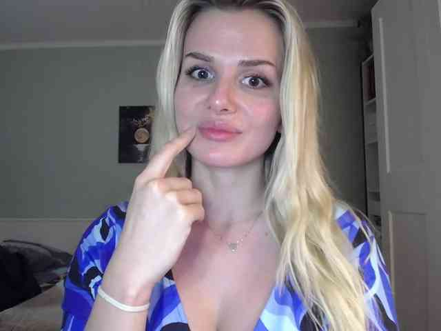 CorneliaSweet webcam