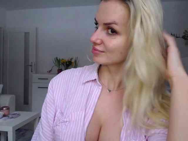 CorneliaSweet webcam