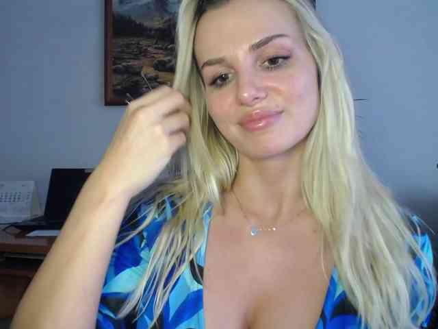 CorneliaSweet webcam