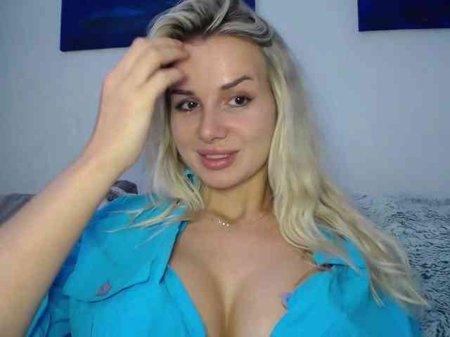 CorneliaSweet webcam