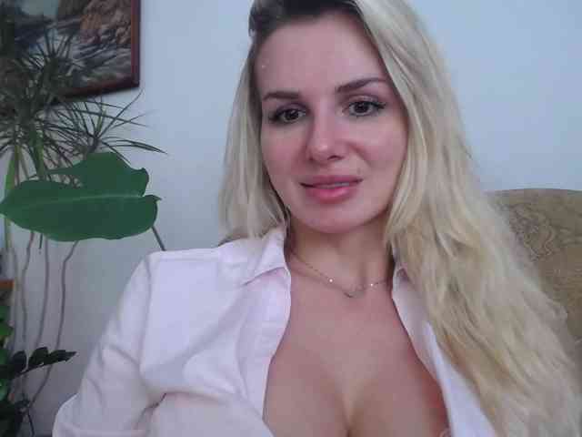 CorneliaSweet webcam