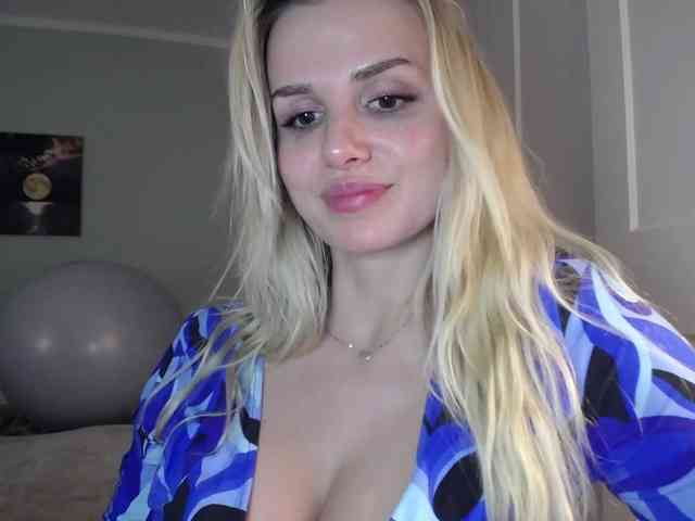 CorneliaSweet webcam