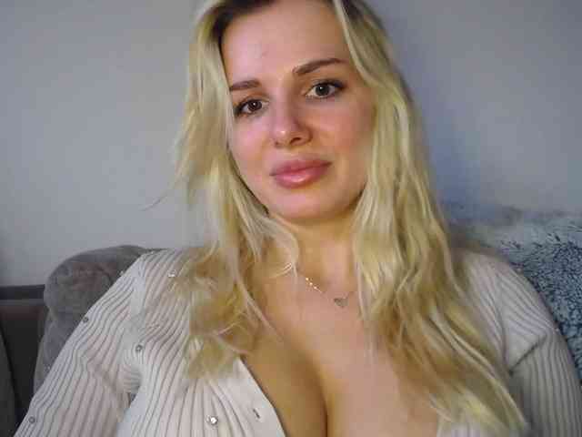 CorneliaSweet webcam