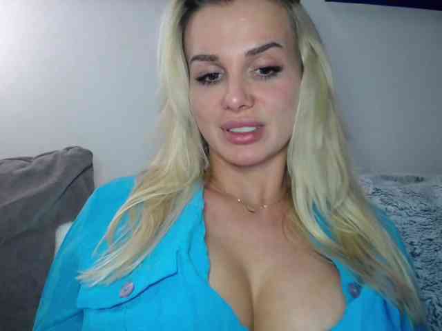 CorneliaSweet webcam