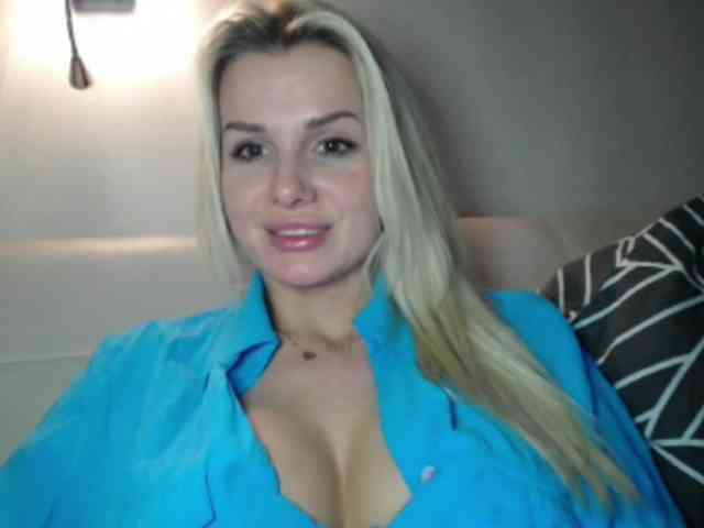 CorneliaSweet webcam