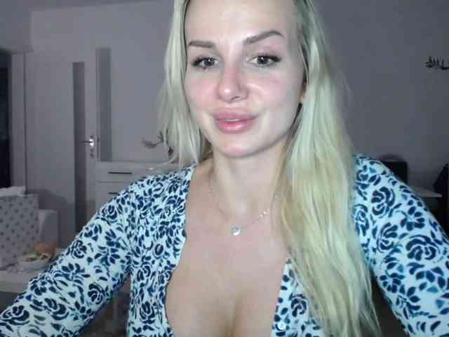 CorneliaSweet webcam