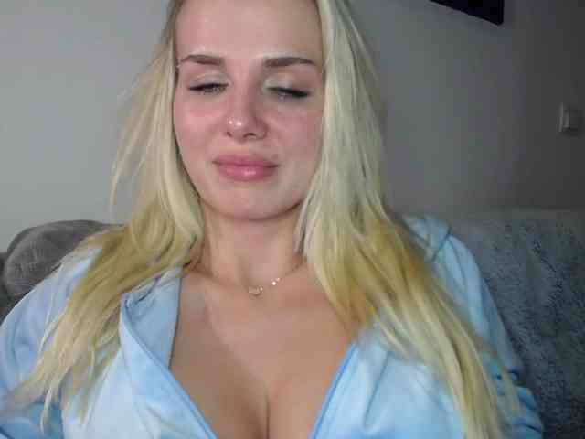 CorneliaSweet webcam