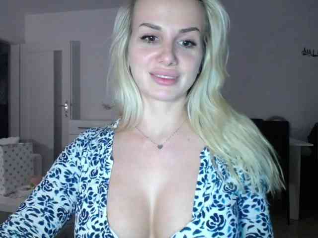 CorneliaSweet webcam