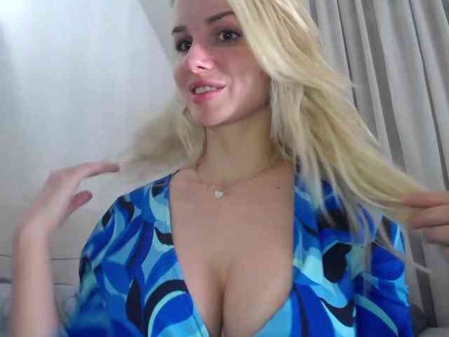 CorneliaSweet webcam