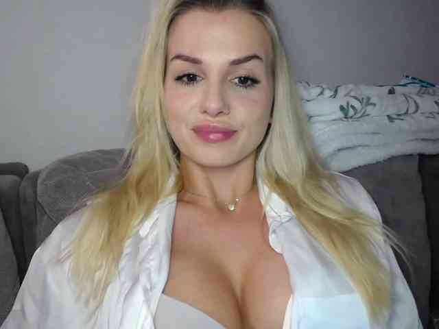 CorneliaSweet webcam