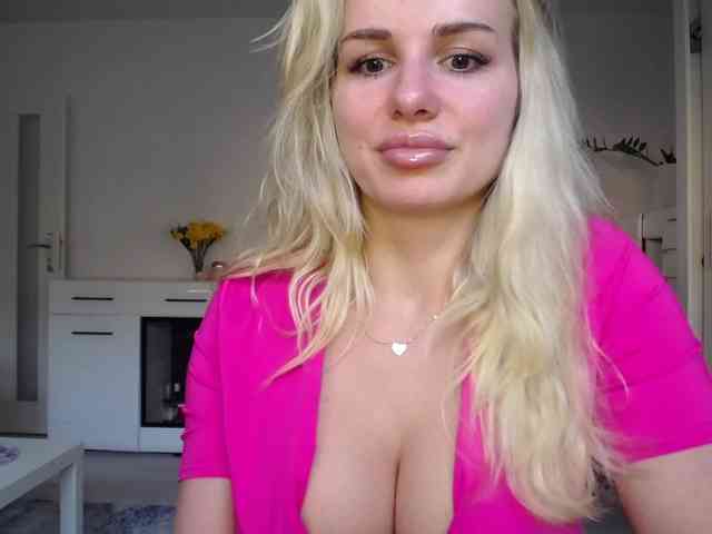 CorneliaSweet webcam